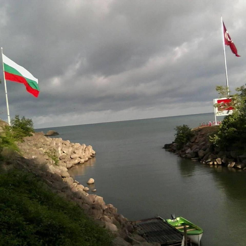 Вила За Гости Бранко И Приятели Резово Экстерьер фото